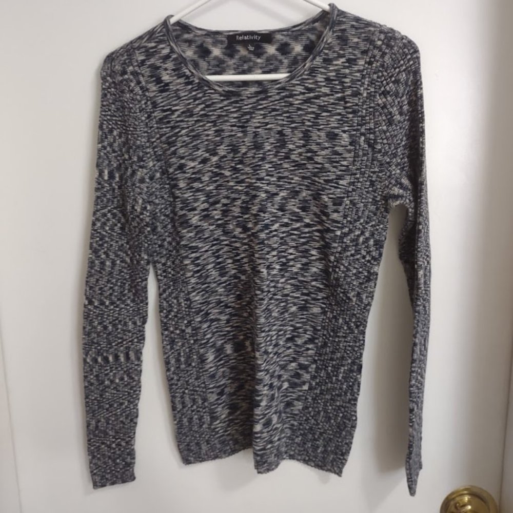 Relativity Large Sweater